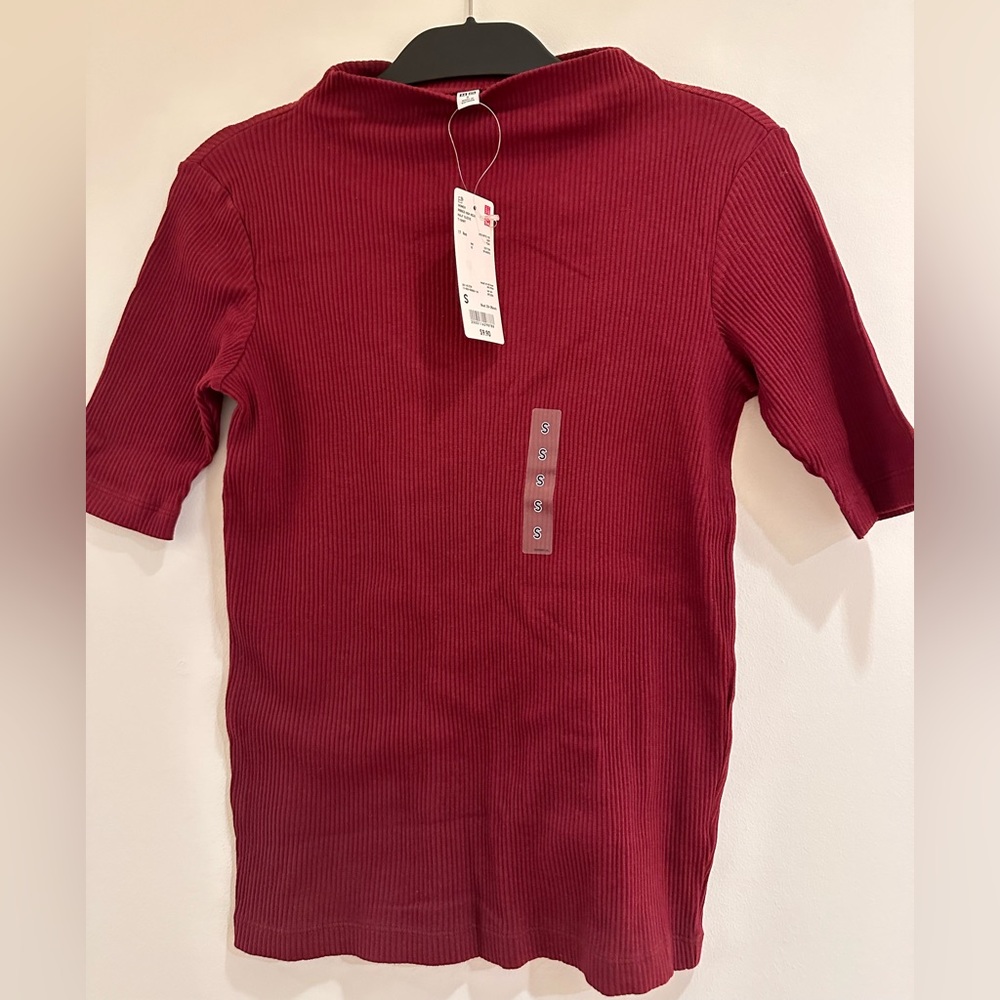 NWT Uniqlo Ribbed High Neck Half Sleeve T-Shirt - Women’s S